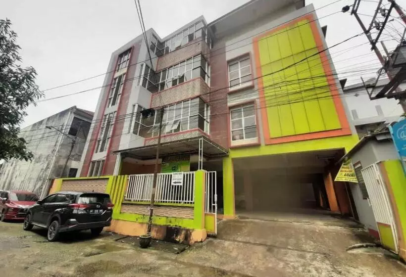 ホテル Reddoorz Syariah At Jalan Pramuka