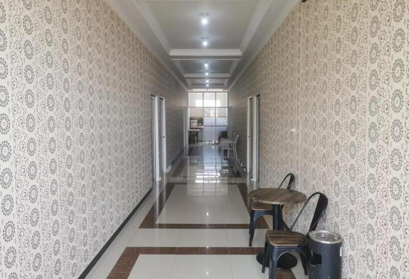 Szálloda Reddoorz Syariah At Jalan Pramuka