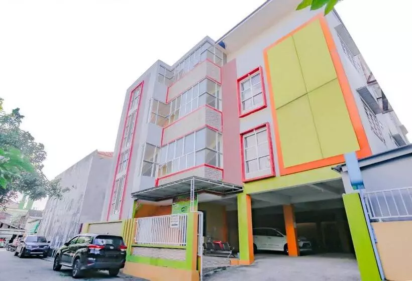 ホテル Reddoorz Syariah At Jalan Pramuka