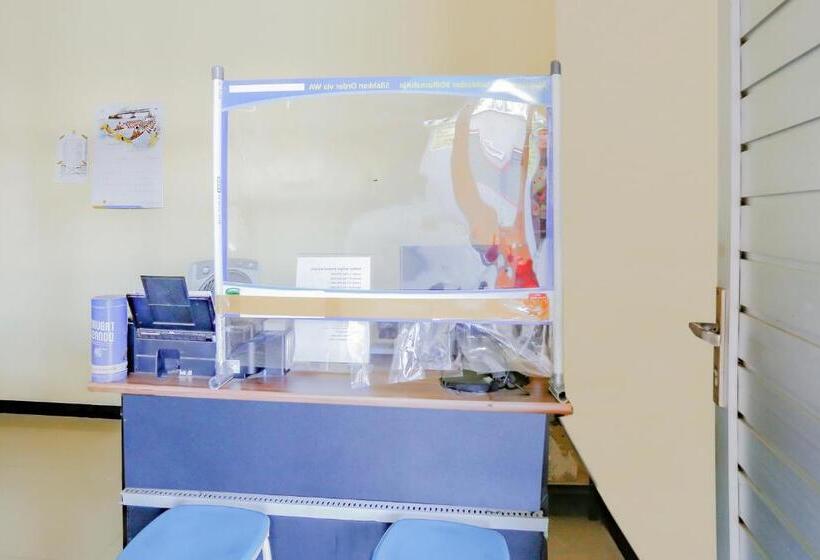 Szálloda Reddoorz Syariah At Jalan Pramuka