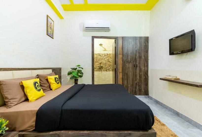 ホテル The Hosteller Agra