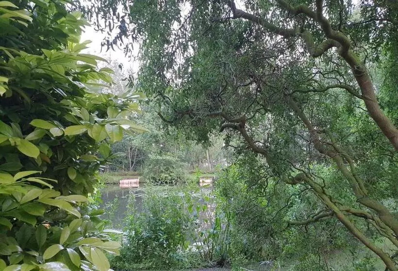 Aamiaismajoitus (B&B) Langdale Lodge