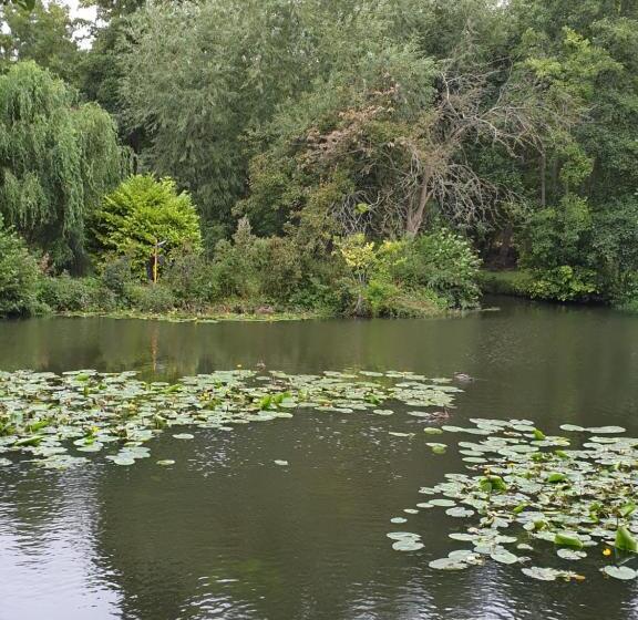 مبيت وإفطار Langdale Lodge