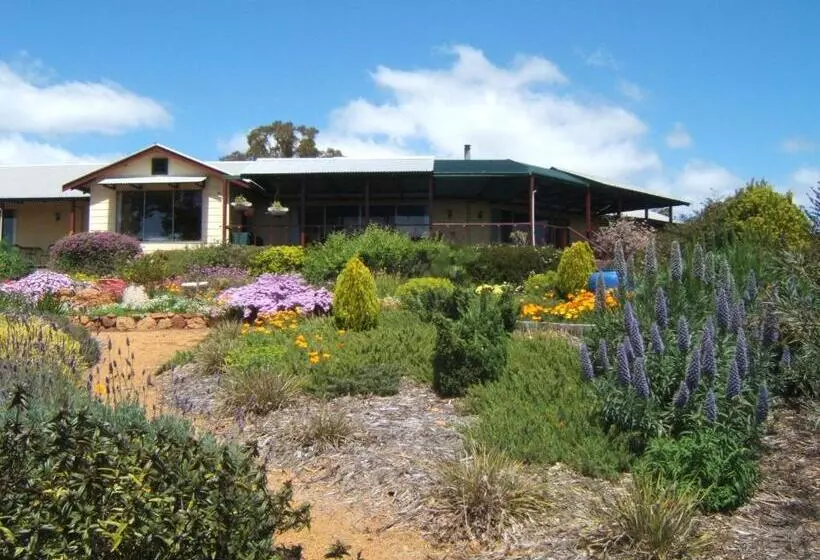 ベッドアンドブレックファースト Shambhala Guest House