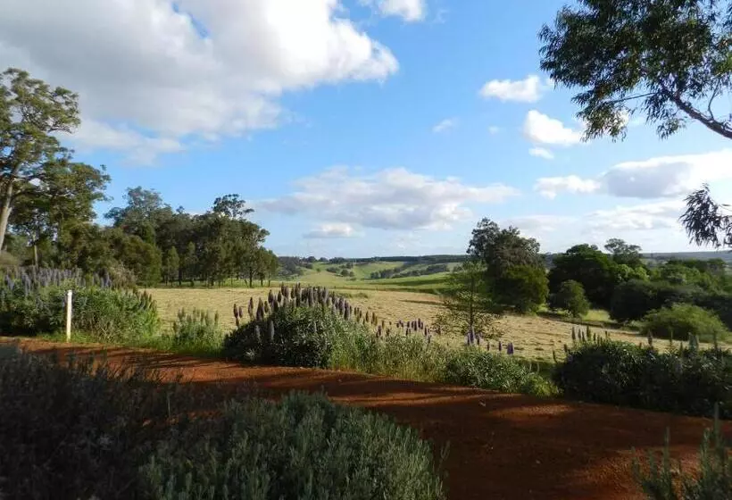 ベッドアンドブレックファースト Shambhala Guest House