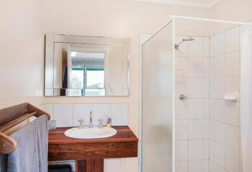 ベッドアンドブレックファースト Shambhala Guest House