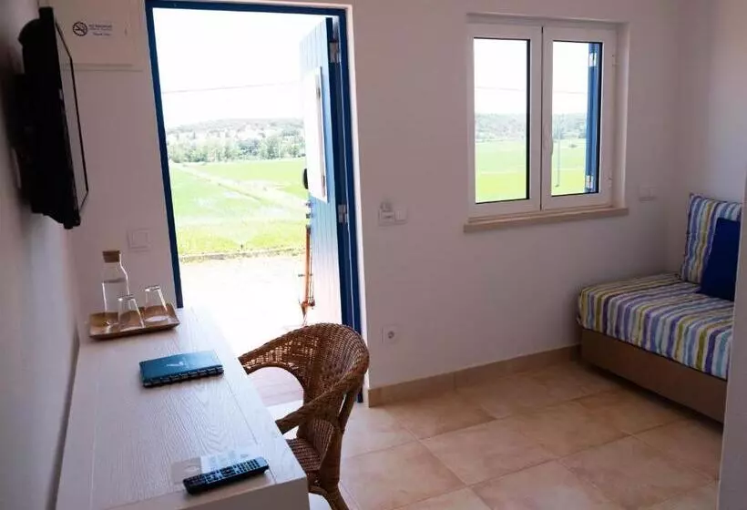 ホテル Casas Do Rio Sado   Sado River Country Retreat