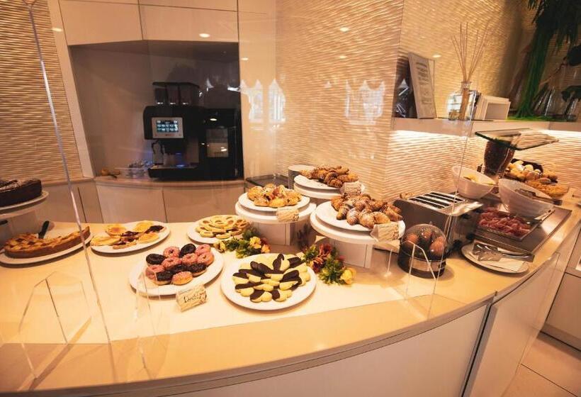 هتل Ombretta Mare