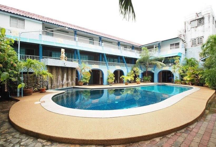 Hotel Oyo 1003 Naklua House