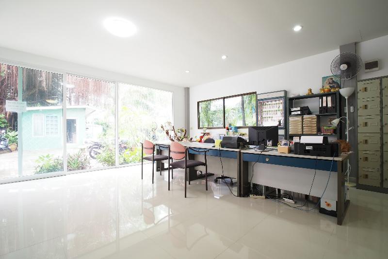 Hotel Oyo 1003 Naklua House