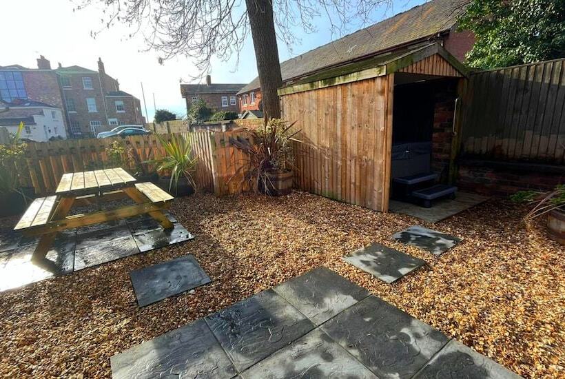 The Stables, Chester Luxury Apartments By Polkastays