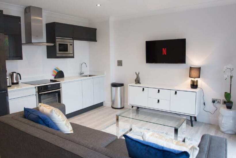 The Stables, Chester Luxury Apartments By Polkastays