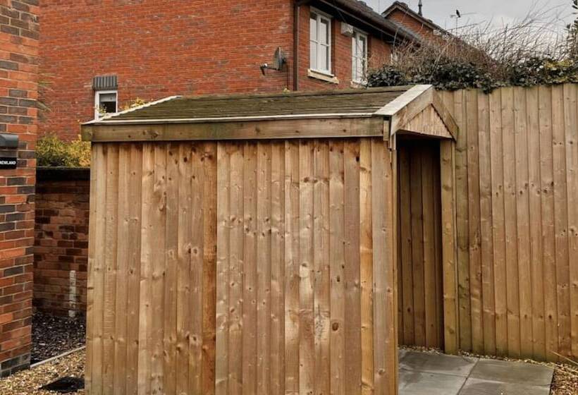 The Stables, Chester Luxury Apartments By Polkastays