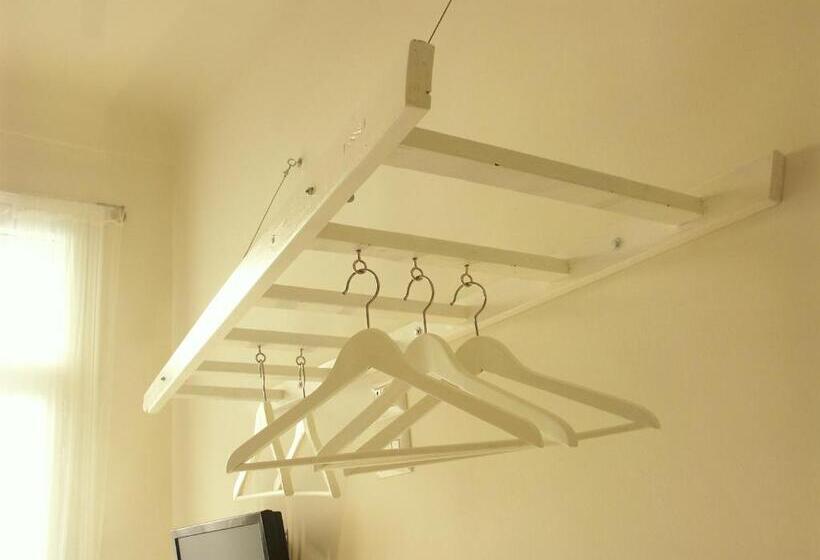 בית מלון כפרי Azur