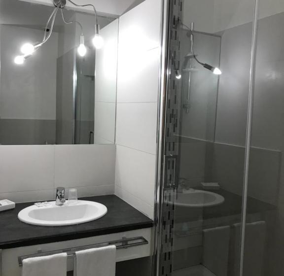 בית מלון כפרי Azur