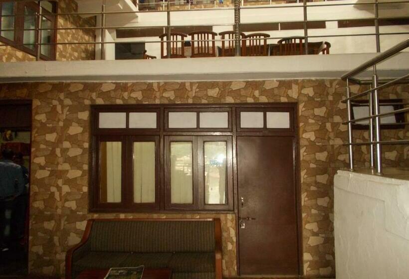 Hotel Mansarovar Palace