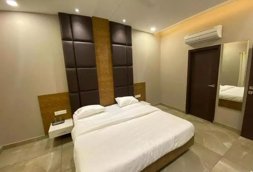 Hotelli The Retro Regency