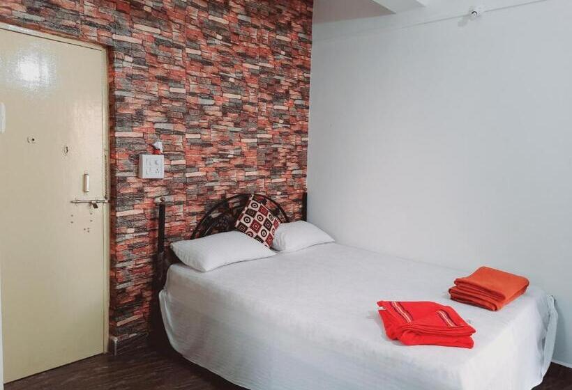 Pensjonat Om Sai Guest House