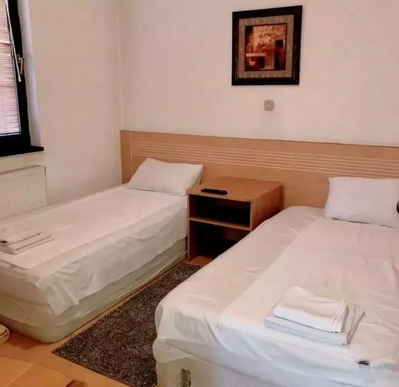 پانسیون Villa La Kola Krusevo