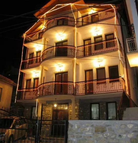 پانسیون Villa La Kola Krusevo