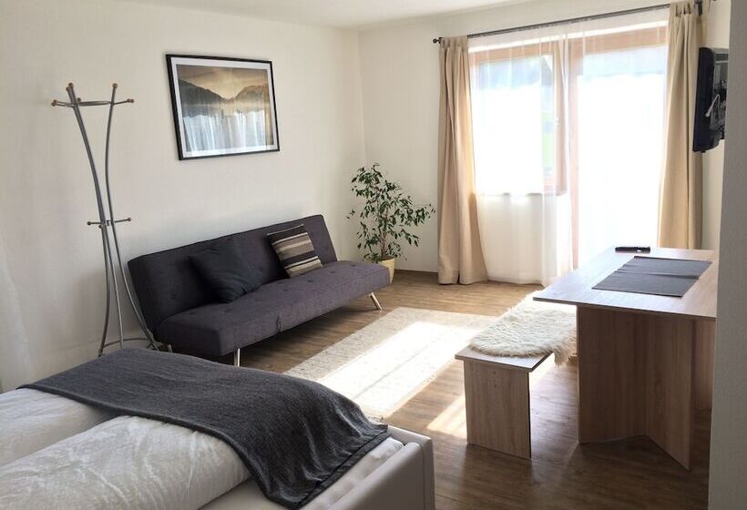 ベッドアンドブレックファースト Pension Aschlandhof