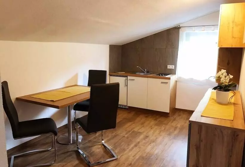 Bed and Breakfast Pension Aschlandhof