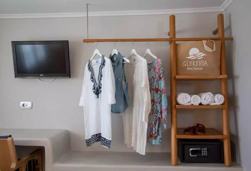 Glykeria Mini Suites