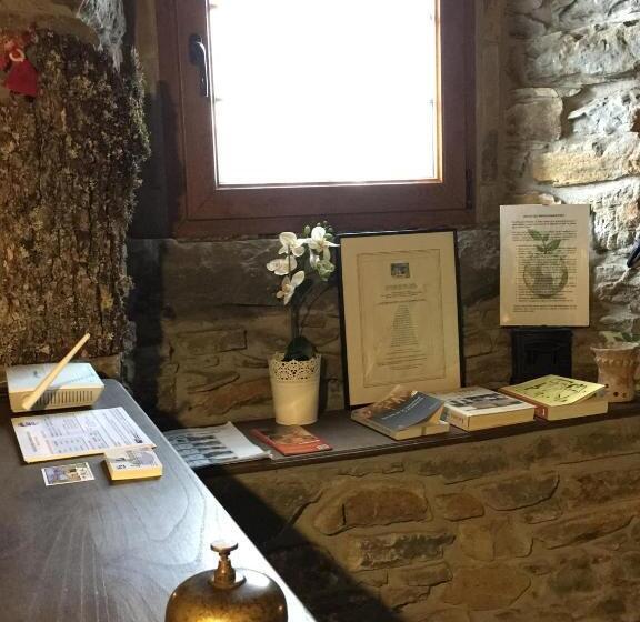 Hostal De Montaña La Aldeya