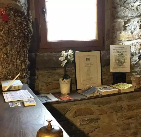 Hostal De Montaña La Aldeya