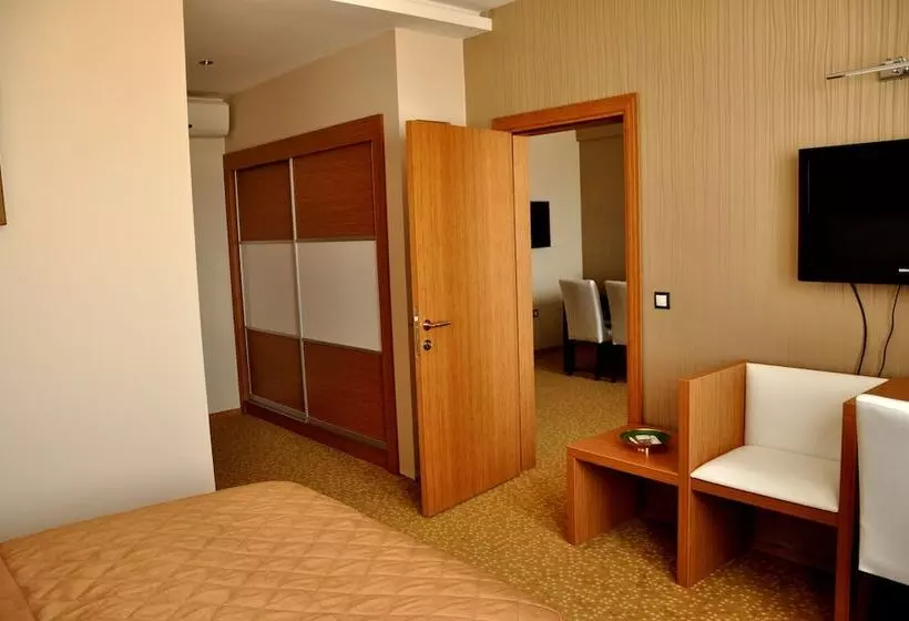 酒店 Amazon Aretias