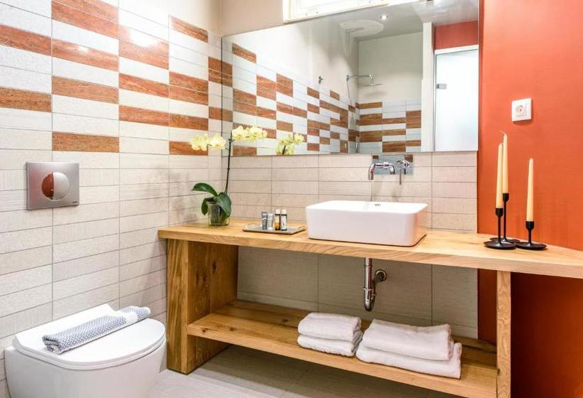 בית מלון כפרי Aptera Beach