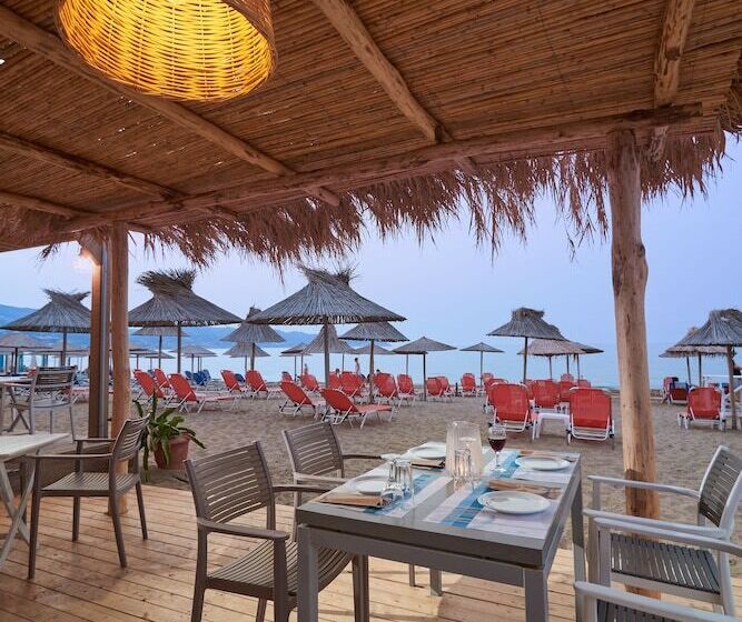 בית מלון כפרי Aptera Beach