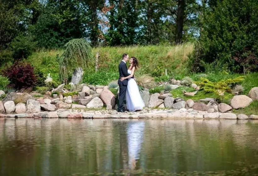 호텔 Dworek Nad Regą