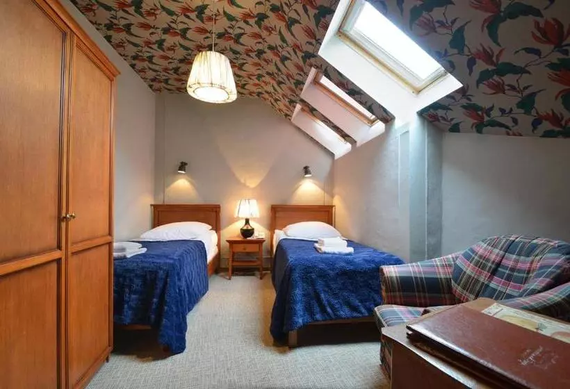 호텔 Dworek Nad Regą