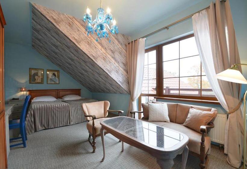 בית מלון כפרי Dworek Nad Regą