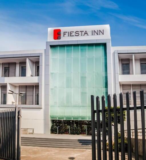 ホテル Fiesta Inn Plaza Central Aeropuerto