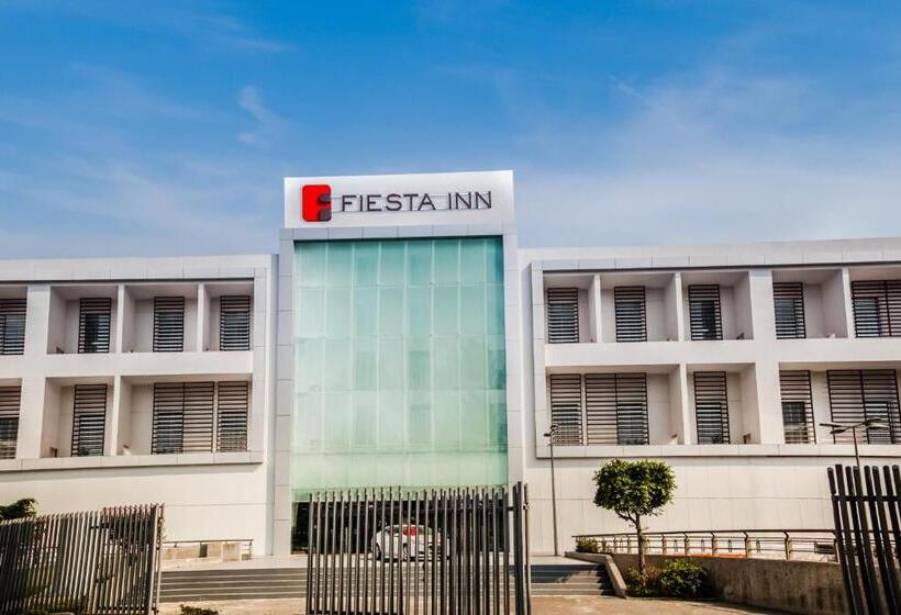 ホテル Fiesta Inn Plaza Central Aeropuerto