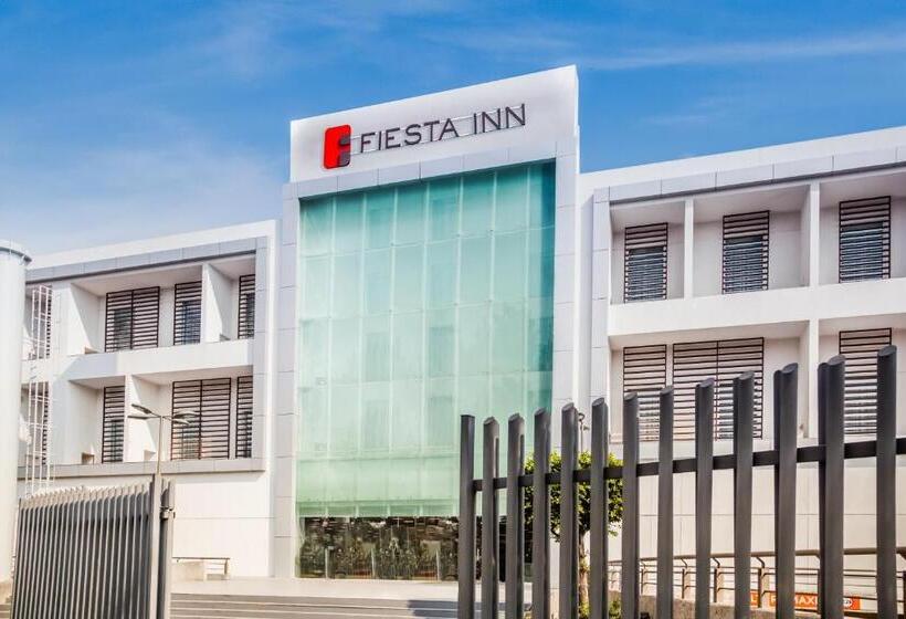 ホテル Fiesta Inn Plaza Central Aeropuerto