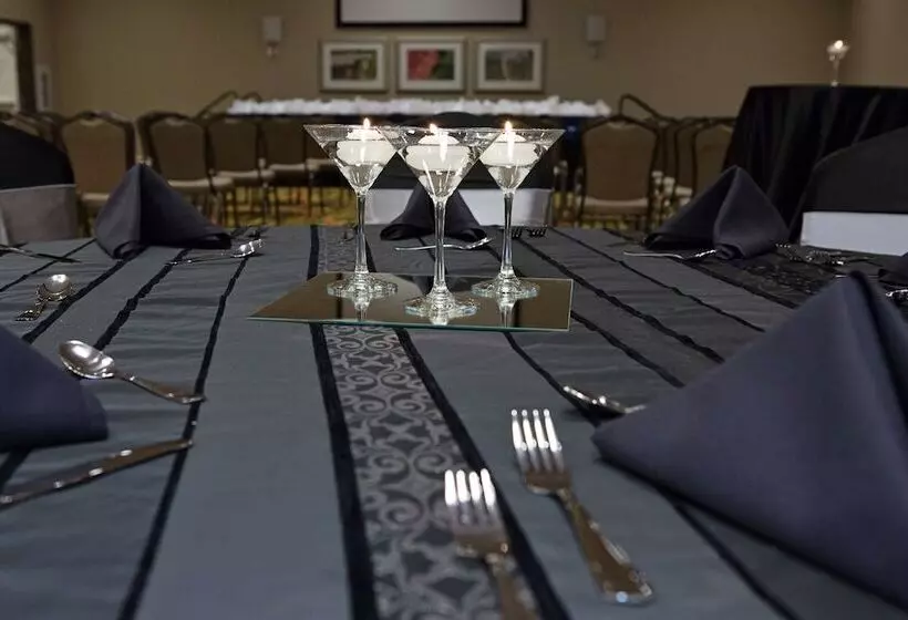 Отель Hilton Garden Inn Cincinnati/west Chester