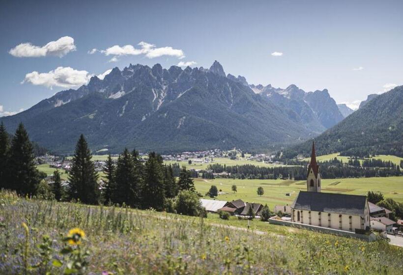 ホテル Kirchenwirt