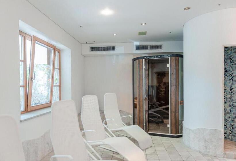 ホテル Kirchenwirt