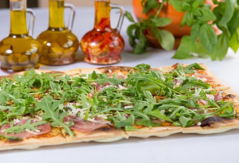 בית מלון כפרי Oberża Pod Różą Restauracja, Sauny, Jacuzzi