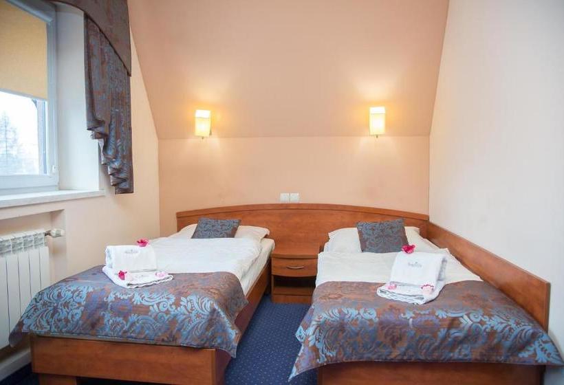 בית מלון כפרי Oberża Pod Różą Restauracja, Sauny, Jacuzzi