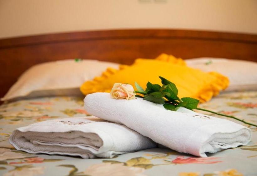 בית מלון כפרי Oberża Pod Różą Restauracja, Sauny, Jacuzzi