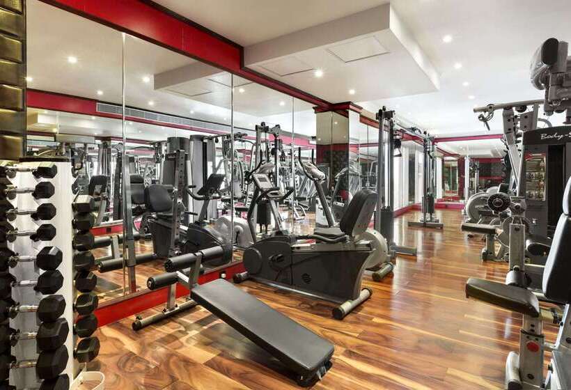 בית מלון כפרי Ramada By Wyndham Alleppey