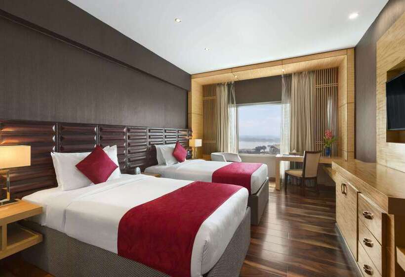 בית מלון כפרי Ramada By Wyndham Alleppey