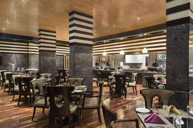 בית מלון כפרי Ramada By Wyndham Alleppey