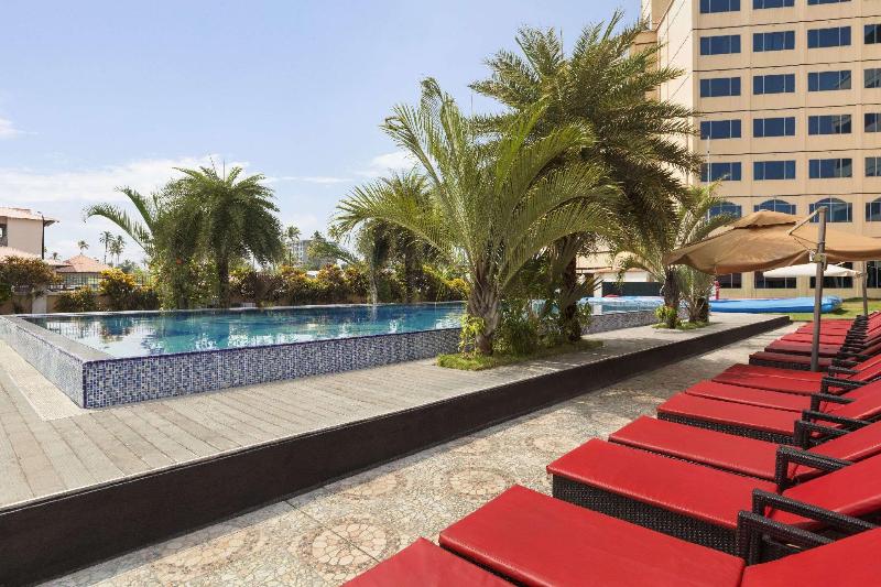 בית מלון כפרי Ramada By Wyndham Alleppey