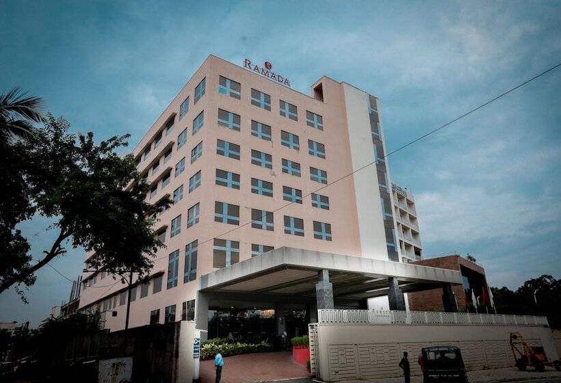 ホテル Ramada By Wyndham Jamshedpur