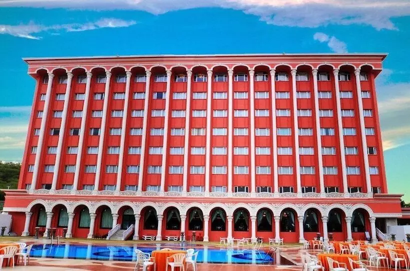 ホテル Ramoji Film City Sitara Luxury